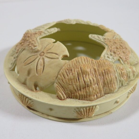 Metal Sea Shell lid embossed candle topper (well made) sturdy, realistic - Picture 2 of 9